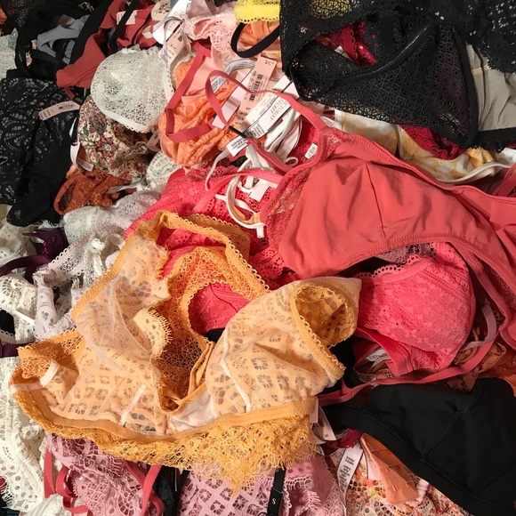 NWT 20 Victoria Secret Bralettes mystery box - Picture 5 of 7